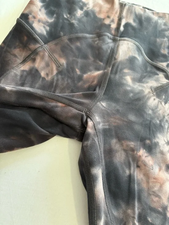 Lululemon Unlimit High Rise Tight 25”*Keyhole - Picture 5 of 10